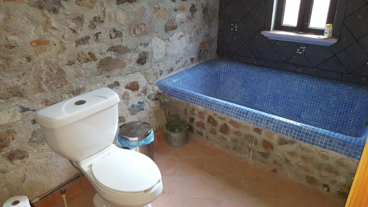 La Casona Azul Bed N Breakfast Santa Rosa de Jauregui エクステリア 写真