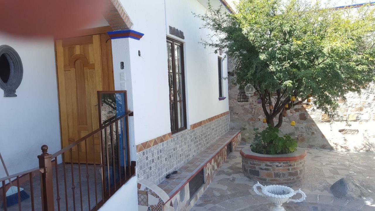 La Casona Azul Bed N Breakfast Santa Rosa de Jauregui エクステリア 写真